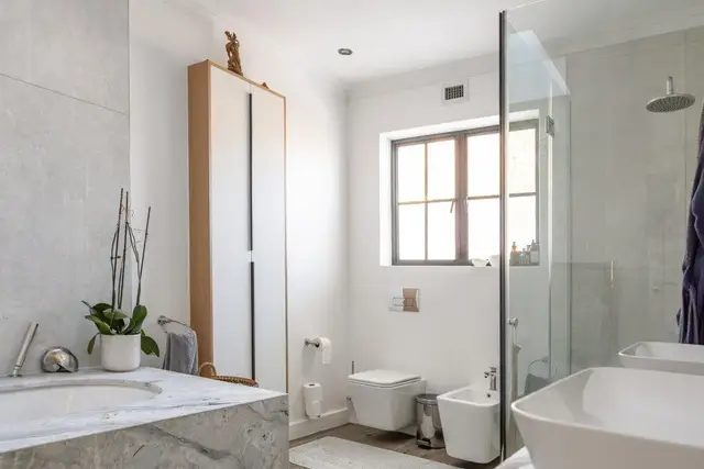 6 Bedroom House to Rent in Camps Bay, photo 20 of 24