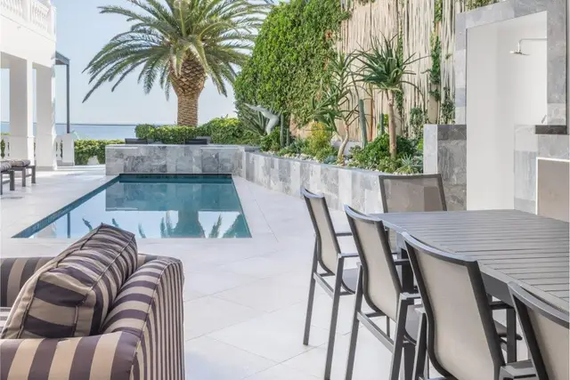 6 Bedroom House to Rent in Camps Bay, photo 24 of 24